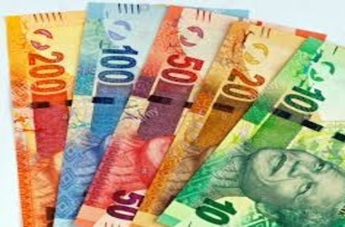 South African Rand Declines as Fed Remains Hawkish